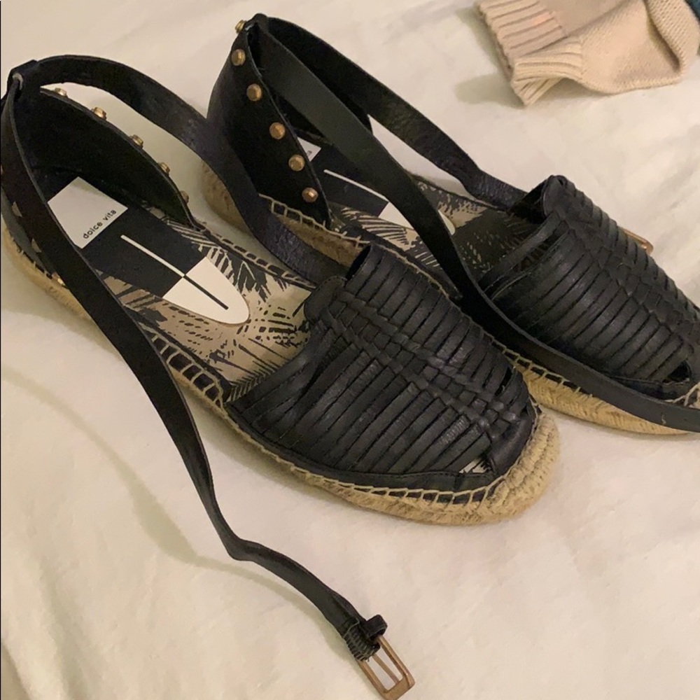 Dolce vita Sandles